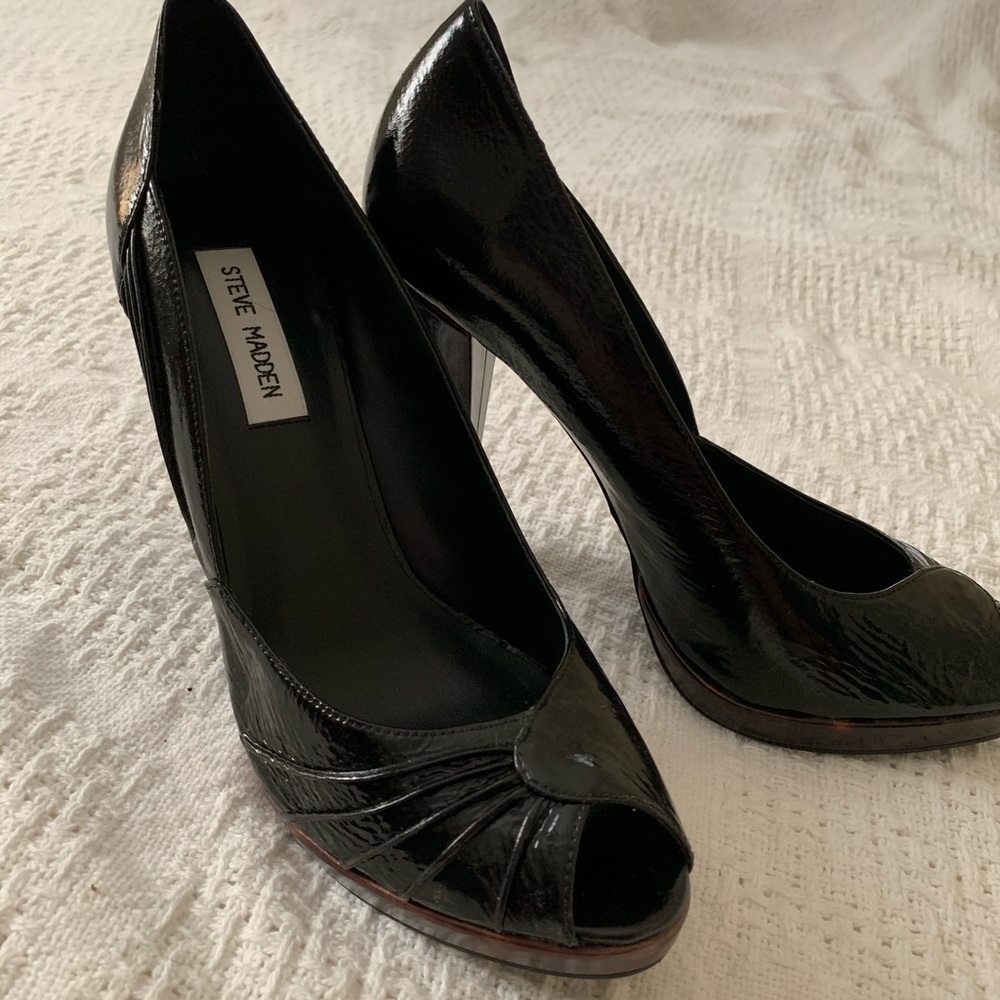 Steve Madden black and tortoise heels